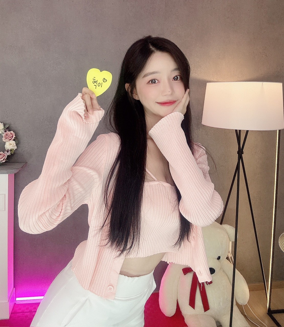 나 되게 당근 잘먹게 생긴거같앙ㅎㅎㅎ 헷ㅋㅋㅋ@-@
